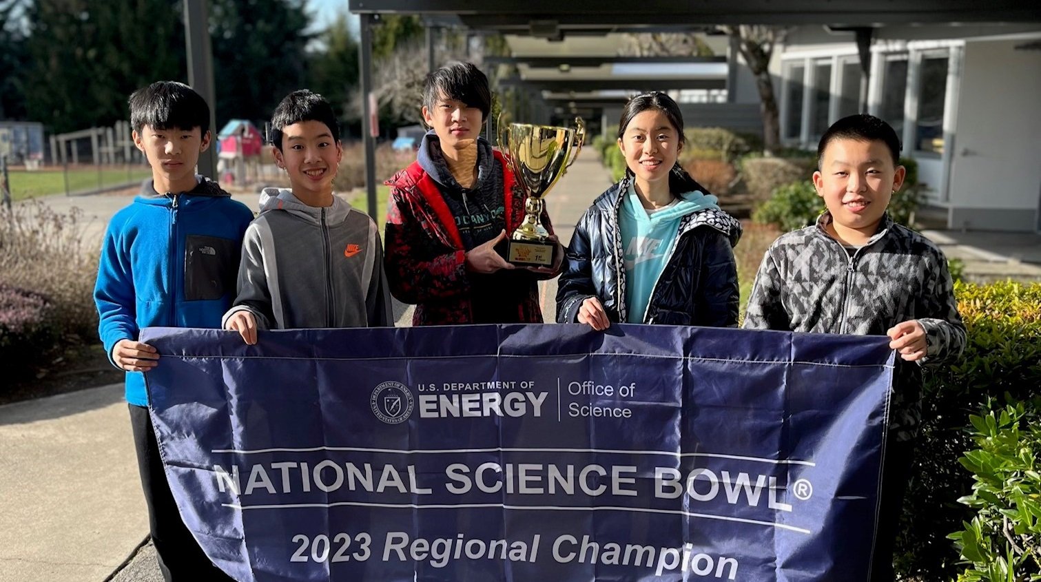 science-bowl-team-wins-championship-at-regional-competition